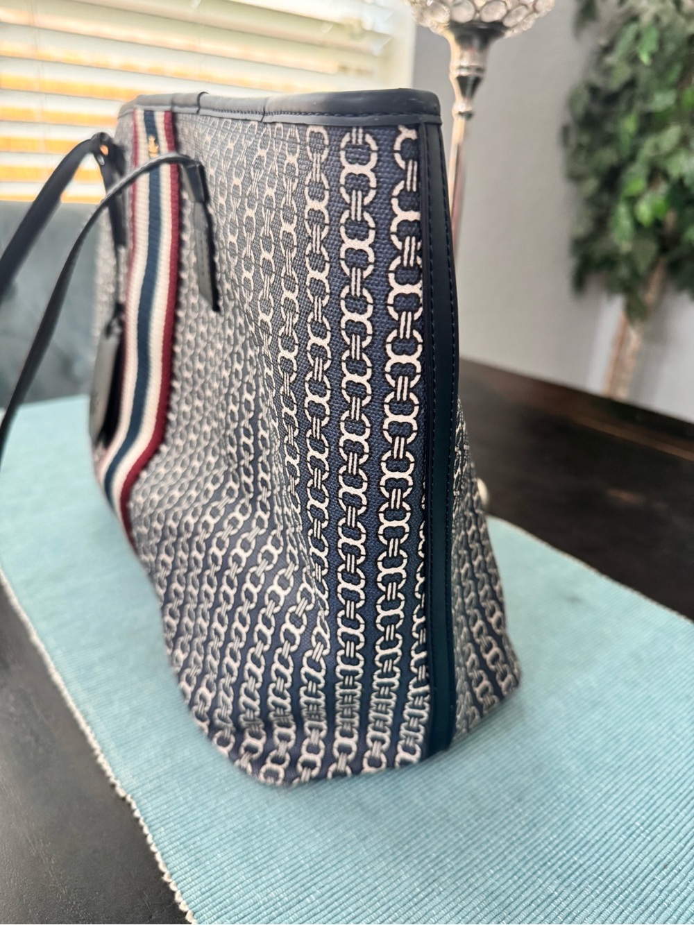 Tory Burch Gemini Link tote - Picture 4 of 9